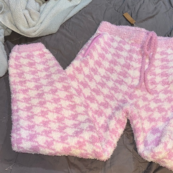 SKIMS COZY KNIT JOGGER LIMITED EDITION 'PETAL HOUNDSTOOTH' - Picture 3 of 11